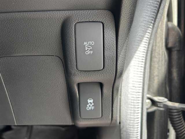 ホンダ Ｎ ＢＯＸ カスタム G ターボ Lパッケージ 静岡県 2015(平27)年 1.9万km スマートブラック ワンオーナー　/純正ナビ　/・ＴＶ　/・Ｂｌｕｅｔｏｏｔｈ接続　/・ＤＶＤ再生　/両側パワースライドドア/クルーズコントロール　/バックカメラ/プッシュスタート　/スマートキー　/ＥＴＣ　/ベンチシート　/ハーフレザー　/ＨＩＤオートライト/取扱説明書/保証書