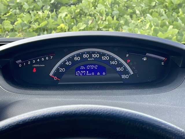 ホンダ フリード スパイク GL 新潟県 2012(平24)年 10.8万km プレミアムホワイトパール 純正HDDナビ(VXH-112VS)/CD/DVD/ワンセグテレビ/ミュージックサーバー/ETC/ドライブレコーダー/クルーズコントロール/両側パワースライドドア/スマートキー/キセノンヘッドライト/オートライト/純正15インチアルミホイール