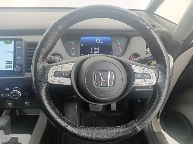 ホンダ フィット e:HEVクロスター 愛知県 2020(令2)年 3.6万km プラチナホワイトパール ホンダセンシング/・衝突軽減ブレーキシステム/・路外逸脱抑制機能/・アダプティブクルーズコントロール/・車線維持支援システム/・オートハイビーム/純正9インチナビ/USBポート/バックカメラ/前後ドライブレコーダー/ビルトインETC/ステアリングリモコン/純正LEDヘッドライト/純正16インチアルミホイール/電子パーキング/ブレーキホールド/スペアキー