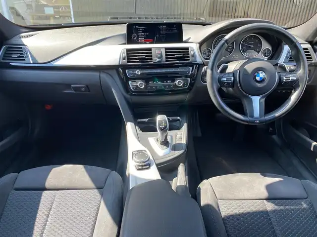 ＢＭＷ ３２０ｄ Mスポーツ 福岡県 2016(平28)年 2.7万km サファイアブラックP 後期/純正ナビ/CD/DVD/Bluetooth/USB/AUX/HUD/ハンズフリーパワーテールゲート/ACC/レーンキープ/ブラインドスポット/Bカメラ/パワーシート/LEDヘッドライト/コーナーセンサー/純正18インチアルミホイール/スマートキー