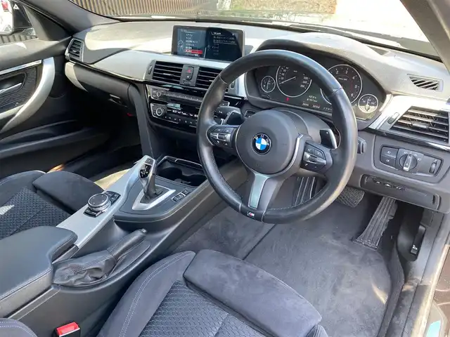 ＢＭＷ ３２０ｄ Mスポーツ 福岡県 2016(平28)年 2.7万km サファイアブラックP 後期/純正ナビ/CD/DVD/Bluetooth/USB/AUX/HUD/ハンズフリーパワーテールゲート/ACC/レーンキープ/ブラインドスポット/Bカメラ/パワーシート/LEDヘッドライト/コーナーセンサー/純正18インチアルミホイール/スマートキー