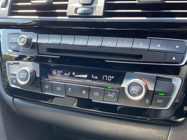 ＢＭＷ ３２０ｄ Mスポーツ 福岡県 2016(平28)年 2.7万km サファイアブラックP 後期/純正ナビ/CD/DVD/Bluetooth/USB/AUX/HUD/ハンズフリーパワーテールゲート/ACC/レーンキープ/ブラインドスポット/Bカメラ/パワーシート/LEDヘッドライト/コーナーセンサー/純正18インチアルミホイール/スマートキー