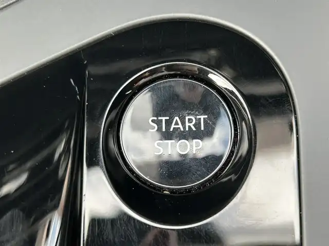 日産 ノート X 岡山県 2021(令3)年 0.4万km 白 登録時走行距離3883km/純正9インチナビ/（AM.FM.BT.フルセグ.HDMI）/インテリジェントエマージェンシーブレーキ/・被害軽減（自動）ブレーキ（対車両、歩行者）/・ペダル踏み間違い時加速抑制装置（前方）/・車線逸脱警報装置/・先進ライト/パノラミックビューモニター/デジタルインナーミラー/ワイヤレス充電/ドライブレコーダー/LEDヘッドライト/ETC2.0