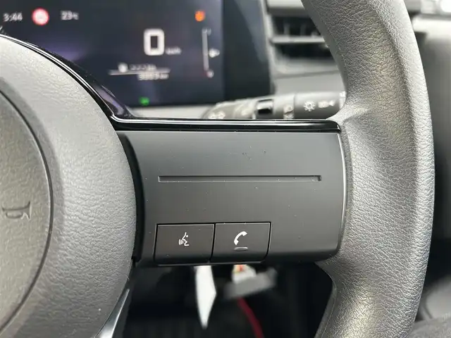 日産 ノート X 岡山県 2021(令3)年 0.4万km 白 登録時走行距離3883km/純正9インチナビ/（AM.FM.BT.フルセグ.HDMI）/インテリジェントエマージェンシーブレーキ/・被害軽減（自動）ブレーキ（対車両、歩行者）/・ペダル踏み間違い時加速抑制装置（前方）/・車線逸脱警報装置/・先進ライト/パノラミックビューモニター/デジタルインナーミラー/ワイヤレス充電/ドライブレコーダー/LEDヘッドライト/ETC2.0