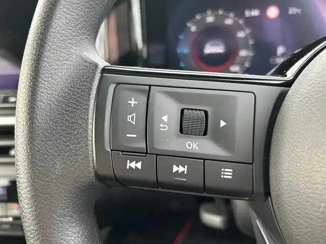 日産 ノート X 岡山県 2021(令3)年 0.4万km 白 登録時走行距離3883km/純正9インチナビ/（AM.FM.BT.フルセグ.HDMI）/インテリジェントエマージェンシーブレーキ/・被害軽減（自動）ブレーキ（対車両、歩行者）/・ペダル踏み間違い時加速抑制装置（前方）/・車線逸脱警報装置/・先進ライト/パノラミックビューモニター/デジタルインナーミラー/ワイヤレス充電/ドライブレコーダー/LEDヘッドライト/ETC2.0