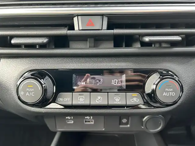 日産 ノート X 岡山県 2021(令3)年 0.4万km 白 登録時走行距離3883km/純正9インチナビ/（AM.FM.BT.フルセグ.HDMI）/インテリジェントエマージェンシーブレーキ/・被害軽減（自動）ブレーキ（対車両、歩行者）/・ペダル踏み間違い時加速抑制装置（前方）/・車線逸脱警報装置/・先進ライト/パノラミックビューモニター/デジタルインナーミラー/ワイヤレス充電/ドライブレコーダー/LEDヘッドライト/ETC2.0