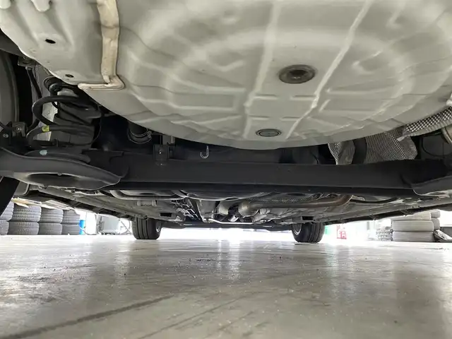 日産 ノート e－パワー ニスモ 滋賀県 2019(平31)年 6.1万km ブリリアントホワイトパール 純正7インチナビ/【Bluetooth/CD/DVD/フルセグTV/AUX/SD】/全方位カメラ/追従クルーズコントロール/レーンキープアシスト/衝突軽減ブレーキ/ETC/前方ドライブレコーダー/デジタルインナーミラー/純正フロアマット/ドアバイザー/プッシュスタート/スマートキー/ステアリングリモコン