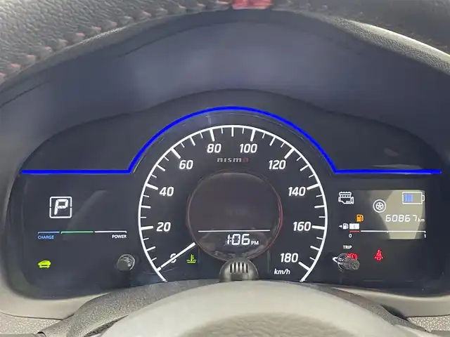 日産 ノート e－パワー ニスモ 滋賀県 2019(平31)年 6.1万km ブリリアントホワイトパール 純正7インチナビ/【Bluetooth/CD/DVD/フルセグTV/AUX/SD】/全方位カメラ/追従クルーズコントロール/レーンキープアシスト/衝突軽減ブレーキ/ETC/前方ドライブレコーダー/デジタルインナーミラー/純正フロアマット/ドアバイザー/プッシュスタート/スマートキー/ステアリングリモコン