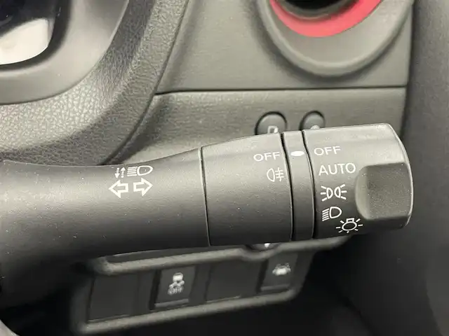 日産 ノート e－パワー ニスモ 滋賀県 2019(平31)年 6.1万km ブリリアントホワイトパール 純正7インチナビ/【Bluetooth/CD/DVD/フルセグTV/AUX/SD】/全方位カメラ/追従クルーズコントロール/レーンキープアシスト/衝突軽減ブレーキ/ETC/前方ドライブレコーダー/デジタルインナーミラー/純正フロアマット/ドアバイザー/プッシュスタート/スマートキー/ステアリングリモコン
