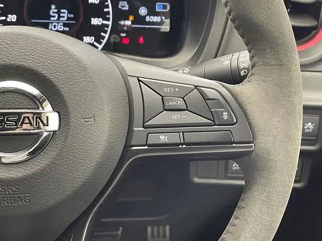 日産 ノート e－パワー ニスモ 滋賀県 2019(平31)年 6.1万km ブリリアントホワイトパール 純正7インチナビ/【Bluetooth/CD/DVD/フルセグTV/AUX/SD】/全方位カメラ/追従クルーズコントロール/レーンキープアシスト/衝突軽減ブレーキ/ETC/前方ドライブレコーダー/デジタルインナーミラー/純正フロアマット/ドアバイザー/プッシュスタート/スマートキー/ステアリングリモコン