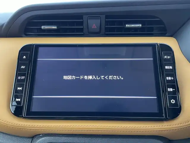 日産 キックス X ツートーンインテリアED 大分県 2021(令3)年 5万km プレミアムホライズンオレンジ/ピュアブラック 2トーン エマージェンシーブレーキ/プロパイロット/純正９型ＳＤナビ/（フルセグ/CD/DVD/Bluetooth）/アラウンドビューモニター/ドライブレコーダー/デジタルインナーミラー/ＥＴＣ/ハーフレザーシート/シートヒーター/ルーフレール/オートブレーキホールド/ステアリングスイッチ/純正フロアマット/オートライト/ＬＥＤヘッドライト/純正１７ＡＷ/保証書・取扱説明書