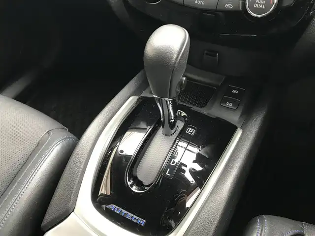 日産 エクストレイル オーテック iパッケージ 富山県 2019(平31)年 5.9万km カスピアンブルー 4WD/純正ナビ/フルセグTV/全周囲カメラ/Bluetooth/ドライブレコーダー/デジタルインナーミラー/衝突被害軽減ブレーキ/コーナーセンサー/レーンキープアシスト/プロパイロット/プッシュスタート/スマートキー/シートヒーター/電動リアゲート/革巻きステアリング/ステアリングスイッチ/ETC