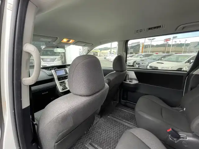 トヨタ ノア X Gエディション 神奈川県 2013(平25)年 12.2万km ホワイトパールクリスタルシャイン (株)IDOMが運営する【じしゃロン秦野店】の自社ローン専用車両になりますこちらは現金またはオートローンご利用時の価格です。自社ローンご希望の方は別途その旨お申付け下さい/純正ナビ　/Bluetooth接続/バックカメラ/ビルドインETC/シートヒーター/両側パワースライド