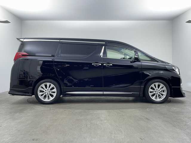 トヨタ アルファード S Cパッケージ 兵庫県 2017(平29)年 3.4万km ブラック ・アルパイン11インチナビ/Bluetooth/CD/DVD/SD/USB/テレビ/・バックカメラ/・アルパイン12.8インチリアフリップダウンモニター/・クルーズコントロール/・ドライブスタートコントロール/・純正ウッドコンビステアリング/・エグゼクティブシート/・クリアランスソナー/・イモビライザーシステム/・電子パーキングブレーキ/・オートホールド/・MTモード付AT/・ステアリングスイッチ/・ステアリングヒーター/・両側パワースライドドア/・パワーバックドア/・ハーフレザーシート/・全席パワーシート（運転席メモリー付き）/・オットマン/・社外フロアマット/・nanoe/・LEDヘッドライト/・純正規格外18インチアルミホイールタイヤ/・モデリスタエアロ/・モデリスタフロントグリル/・ビルトインETC/・プッシュスタートボタン/・スマートキー