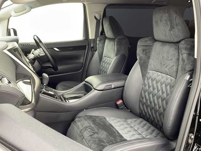 トヨタ アルファード S Cパッケージ 兵庫県 2017(平29)年 3.4万km ブラック ・アルパイン11インチナビ/Bluetooth/CD/DVD/SD/USB/テレビ/・バックカメラ/・アルパイン12.8インチリアフリップダウンモニター/・クルーズコントロール/・ドライブスタートコントロール/・純正ウッドコンビステアリング/・エグゼクティブシート/・クリアランスソナー/・イモビライザーシステム/・電子パーキングブレーキ/・オートホールド/・MTモード付AT/・ステアリングスイッチ/・ステアリングヒーター/・両側パワースライドドア/・パワーバックドア/・ハーフレザーシート/・全席パワーシート（運転席メモリー付き）/・オットマン/・社外フロアマット/・nanoe/・LEDヘッドライト/・純正規格外18インチアルミホイールタイヤ/・モデリスタエアロ/・モデリスタフロントグリル/・ビルトインETC/・プッシュスタートボタン/・スマートキー