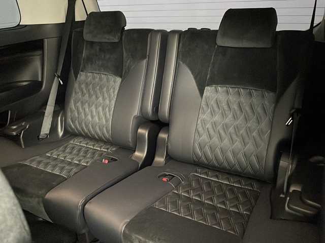 トヨタ アルファード S Cパッケージ 兵庫県 2017(平29)年 3.4万km ブラック ・アルパイン11インチナビ/Bluetooth/CD/DVD/SD/USB/テレビ/・バックカメラ/・アルパイン12.8インチリアフリップダウンモニター/・クルーズコントロール/・ドライブスタートコントロール/・純正ウッドコンビステアリング/・エグゼクティブシート/・クリアランスソナー/・イモビライザーシステム/・電子パーキングブレーキ/・オートホールド/・MTモード付AT/・ステアリングスイッチ/・ステアリングヒーター/・両側パワースライドドア/・パワーバックドア/・ハーフレザーシート/・全席パワーシート（運転席メモリー付き）/・オットマン/・社外フロアマット/・nanoe/・LEDヘッドライト/・純正規格外18インチアルミホイールタイヤ/・モデリスタエアロ/・モデリスタフロントグリル/・ビルトインETC/・プッシュスタートボタン/・スマートキー