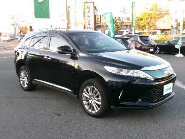 トヨタ ハリアー プレミアム メタル&レザーP 岡山県 2018(平30)年 5.5万km ブラック ワンオーナー/アルパイン10インチメモリーナビ/フルセグ・DVD・Bluetooth/バックカメラ/スマートキー/カードキー/三眼LEDヘッドライト/パワーバックドア/ブラウンレザーシート/D・N席シートヒーター/D・N席パワーシート/シーケンシャルターンランプ/ツィーター/ドライブレコーダー/トヨタセーフティセンス/・PCS/・LDA/・AHB/・レーダークルーズコントロール