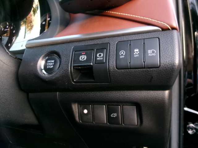 トヨタ ハリアー プレミアム メタル&レザーP 岡山県 2018(平30)年 5.5万km ブラック ワンオーナー/アルパイン10インチメモリーナビ/フルセグ・DVD・Bluetooth/バックカメラ/スマートキー/カードキー/三眼LEDヘッドライト/パワーバックドア/ブラウンレザーシート/D・N席シートヒーター/D・N席パワーシート/シーケンシャルターンランプ/ツィーター/ドライブレコーダー/トヨタセーフティセンス/・PCS/・LDA/・AHB/・レーダークルーズコントロール