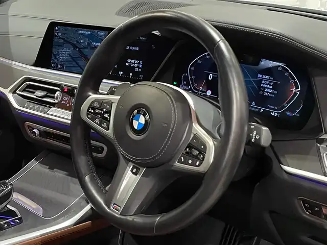 ＢＭＷ Ｘ７ xDrive40d Mスポーツ 道央・札幌 2022(令4)年 2.6万km ミネラルホワイト メタリックペイント/セレクトパッケージ/　・スカイラウンジパノラマガラスサンルーフ/　・サンプロテクションガラス/　・リアシートエンターテイメントプロフェッショナル/2列目コンフォートシート/BMW Individualフルレザーメリノ/ウェルネスパッケージ/　・アンビエントエアパッケージ/　・保冷保温機能付カップホルダー/　・ヒートコンフォートパッケージ/　・5ゾーンオートマチックエアコンディショナー/OP22インチアロイホイール/ヘッドアップディスプレイ/ソフトクローズドア/harman/kardonサラウンド/BMWレーザーライト/ワイヤレスチャージング