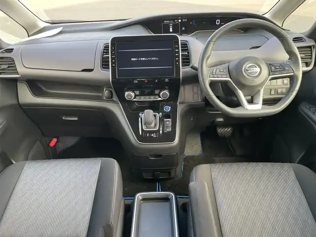 日産 セレナ e－パワー ハイウェイスター V 岡山県 2021(令3)年 6.6万km ブリリアントホワイトパール 登録時走行距離km/純正10インチナビ/フルセグTV(AM/FM/CD/DVD/Bluetooth)/両側パワースライドドア/アラウンドビューモニター/ビルトインETC/インテリジェントルームミラー/ブラインドスポットモニター/プロパイロット/・インテリジェントクルーズコントロール/・車線逸脱防止支援システム/クリアランスソナー/衝突軽減ブレーキ/横滑り防止装置/オートマチックハイビーム/アイドリングストップ/電子パーキングブレーキ/オートブレーキホールド/15インチ純正AW/純正フロアマット