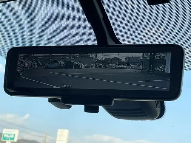 日産 セレナ e－パワー ハイウェイスター V 岡山県 2021(令3)年 6.6万km ブリリアントホワイトパール 登録時走行距離km/純正10インチナビ/フルセグTV(AM/FM/CD/DVD/Bluetooth)/両側パワースライドドア/アラウンドビューモニター/ビルトインETC/インテリジェントルームミラー/ブラインドスポットモニター/プロパイロット/・インテリジェントクルーズコントロール/・車線逸脱防止支援システム/クリアランスソナー/衝突軽減ブレーキ/横滑り防止装置/オートマチックハイビーム/アイドリングストップ/電子パーキングブレーキ/オートブレーキホールド/15インチ純正AW/純正フロアマット