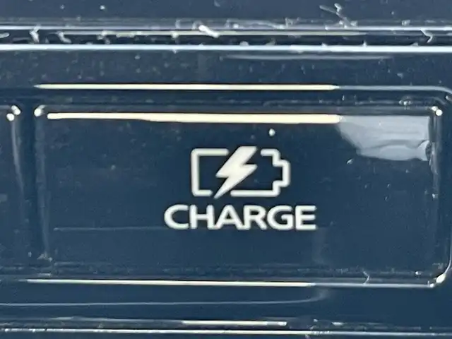 日産 セレナ e－パワー ハイウェイスター V 岡山県 2021(令3)年 6.6万km ブリリアントホワイトパール 登録時走行距離km/純正10インチナビ/フルセグTV(AM/FM/CD/DVD/Bluetooth)/両側パワースライドドア/アラウンドビューモニター/ビルトインETC/インテリジェントルームミラー/ブラインドスポットモニター/プロパイロット/・インテリジェントクルーズコントロール/・車線逸脱防止支援システム/クリアランスソナー/衝突軽減ブレーキ/横滑り防止装置/オートマチックハイビーム/アイドリングストップ/電子パーキングブレーキ/オートブレーキホールド/15インチ純正AW/純正フロアマット