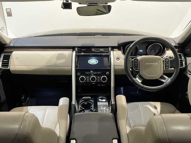 ランドローバー ランドローバー ディスカバリー HSE 新潟県 2018(平30)年 4.5万km エイントリー・グリーン オプション装備/デザイナーズチョイス2/-In Control プロテクト/-自動緊急ブレーキ/-ドライブプロパック/-電動調整可倒式自動防眩ドアミラー/-デジタルTVチューナー/-5+2シート/-シートヒーターフロント/-ヒーテッドフロントスクリーン/-アダプティブLEDオートヘッドランプ/-リモートインテリジェントシートフォールドパック/-360度パーキングエイド/4ゾーンエアコンディショナー/MERIDIANサラウンドサウンドシステム/20インチアロイホイール（グロスブラックフィニッシュ）/ステアリングホイールヒーター/シートヒーターリア/スライディングパノラミックルーフ/主要装備/純正ナビ/パワーテールゲート/グレインレザーシート/パワーシート（運転席12ウェイ、助手席10ウェイ）/純正フロアマット