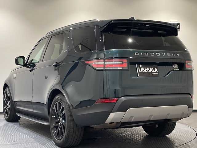 ランドローバー ランドローバー ディスカバリー HSE 新潟県 2018(平30)年 4.5万km エイントリー・グリーン オプション装備/デザイナーズチョイス2/-In Control プロテクト/-自動緊急ブレーキ/-ドライブプロパック/-電動調整可倒式自動防眩ドアミラー/-デジタルTVチューナー/-5+2シート/-シートヒーターフロント/-ヒーテッドフロントスクリーン/-アダプティブLEDオートヘッドランプ/-リモートインテリジェントシートフォールドパック/-360度パーキングエイド/4ゾーンエアコンディショナー/MERIDIANサラウンドサウンドシステム/20インチアロイホイール（グロスブラックフィニッシュ）/ステアリングホイールヒーター/シートヒーターリア/スライディングパノラミックルーフ/主要装備/純正ナビ/パワーテールゲート/グレインレザーシート/パワーシート（運転席12ウェイ、助手席10ウェイ）/純正フロアマット