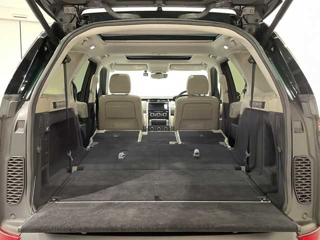 ランドローバー ランドローバー ディスカバリー HSE 新潟県 2018(平30)年 4.5万km エイントリー・グリーン オプション装備/デザイナーズチョイス2/-In Control プロテクト/-自動緊急ブレーキ/-ドライブプロパック/-電動調整可倒式自動防眩ドアミラー/-デジタルTVチューナー/-5+2シート/-シートヒーターフロント/-ヒーテッドフロントスクリーン/-アダプティブLEDオートヘッドランプ/-リモートインテリジェントシートフォールドパック/-360度パーキングエイド/4ゾーンエアコンディショナー/MERIDIANサラウンドサウンドシステム/20インチアロイホイール（グロスブラックフィニッシュ）/ステアリングホイールヒーター/シートヒーターリア/スライディングパノラミックルーフ/主要装備/純正ナビ/パワーテールゲート/グレインレザーシート/パワーシート（運転席12ウェイ、助手席10ウェイ）/純正フロアマット