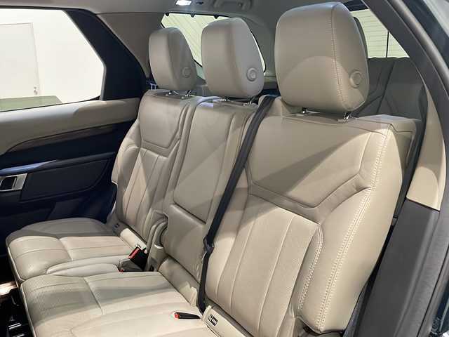 ランドローバー ランドローバー ディスカバリー HSE 新潟県 2018(平30)年 4.5万km エイントリー・グリーン オプション装備/デザイナーズチョイス2/-In Control プロテクト/-自動緊急ブレーキ/-ドライブプロパック/-電動調整可倒式自動防眩ドアミラー/-デジタルTVチューナー/-5+2シート/-シートヒーターフロント/-ヒーテッドフロントスクリーン/-アダプティブLEDオートヘッドランプ/-リモートインテリジェントシートフォールドパック/-360度パーキングエイド/4ゾーンエアコンディショナー/MERIDIANサラウンドサウンドシステム/20インチアロイホイール（グロスブラックフィニッシュ）/ステアリングホイールヒーター/シートヒーターリア/スライディングパノラミックルーフ/主要装備/純正ナビ/パワーテールゲート/グレインレザーシート/パワーシート（運転席12ウェイ、助手席10ウェイ）/純正フロアマット