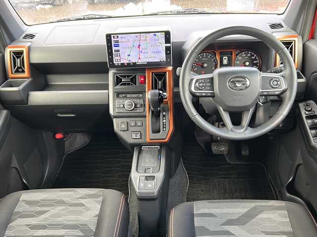 ダイハツ タフト G ターボ 秋田県 2020(令2)年 2万km コンパーノレッド 4WD/ワンオーナー/純正SDナビ/Bluetooth、CD/DVD、フルセグTV/全方位カメラ/レーダークルーズコントロール/ドライブレコーダー/ガラスルーフ/前席シートヒーター/社外15インチAW/純正15インチAWサマータイヤ積込/保証書、取説