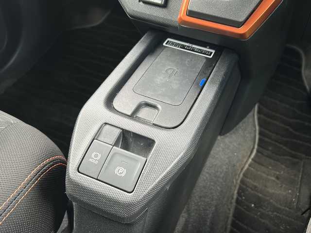 ダイハツ タフト G ターボ 秋田県 2020(令2)年 2万km コンパーノレッド 4WD/ワンオーナー/純正SDナビ/Bluetooth、CD/DVD、フルセグTV/全方位カメラ/レーダークルーズコントロール/ドライブレコーダー/ガラスルーフ/前席シートヒーター/社外15インチAW/純正15インチAWサマータイヤ積込/保証書、取説