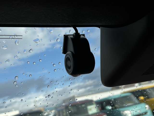 ダイハツ タフト G ターボ 秋田県 2020(令2)年 2万km コンパーノレッド 4WD/ワンオーナー/純正SDナビ/Bluetooth、CD/DVD、フルセグTV/全方位カメラ/レーダークルーズコントロール/ドライブレコーダー/ガラスルーフ/前席シートヒーター/社外15インチAW/純正15インチAWサマータイヤ積込/保証書、取説