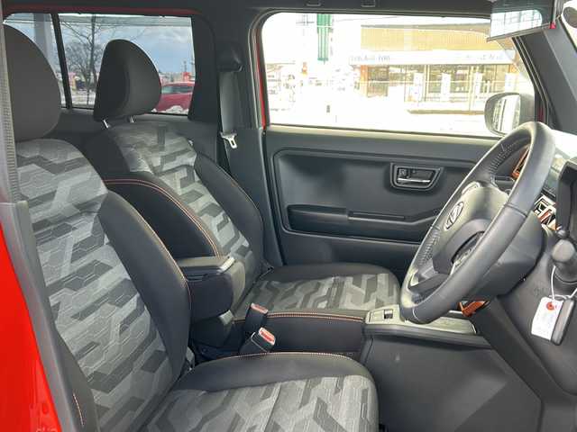 ダイハツ タフト G ターボ 秋田県 2020(令2)年 2万km コンパーノレッド 4WD/ワンオーナー/純正SDナビ/Bluetooth、CD/DVD、フルセグTV/全方位カメラ/レーダークルーズコントロール/ドライブレコーダー/ガラスルーフ/前席シートヒーター/社外15インチAW/純正15インチAWサマータイヤ積込/保証書、取説