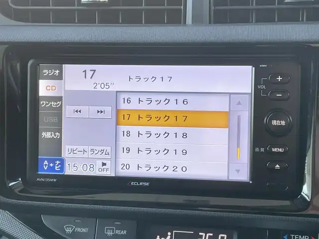 トヨタ アクア X－URBAN 宮城県 2015(平27)年 6.1万km シルバーM 社外ＳＤナビ/（ＦＭ／ＡＭ／ＣＤ）　/ワンセグテレビ　/前席シートヒーター　/横滑り防止装置　/フロントワイパーデアイサー　/バックカメラ　/リモコンキー　/ＥＴＣ　/ライトレベライザー　