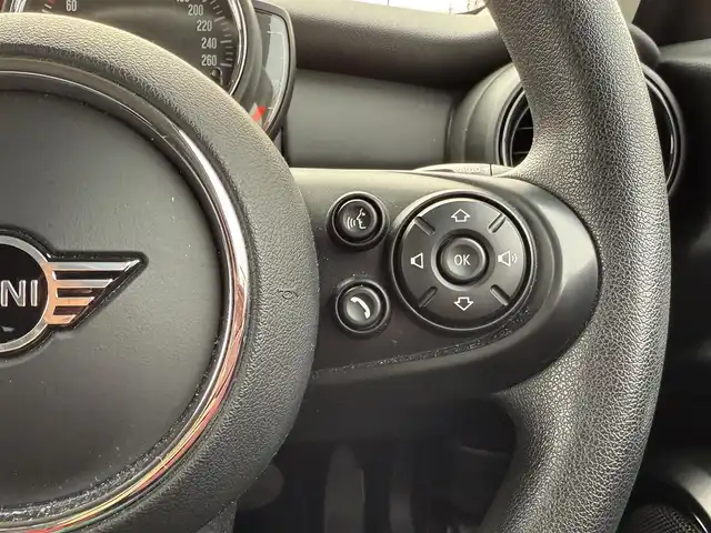 ＭＩＮＩ ミニ ヴィクトリア 道南・函館 2020(令2)年 1.7万km 青 純正ナビ/衝突軽減ブレーキ/バックカメラ/クルーズコントロール/フロント・リアフォグライト/オートライト/ＨＩＤヘッドライト/純正アルミホイール/アイドリングストップ