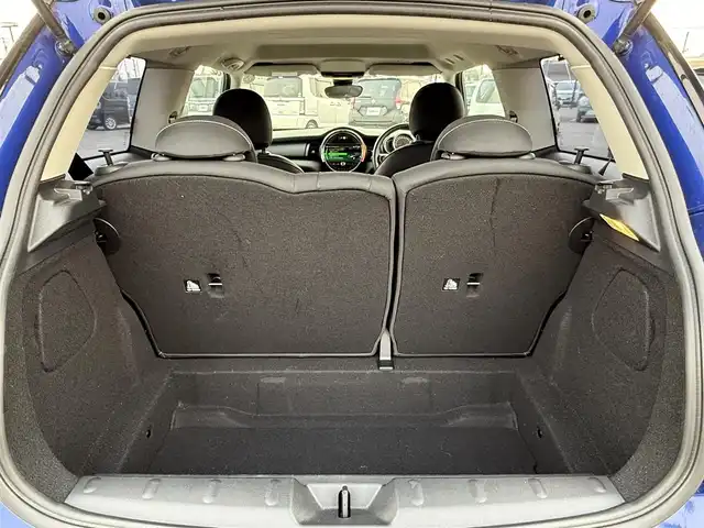 ＭＩＮＩ ミニ ヴィクトリア 道南・函館 2020(令2)年 1.7万km 青 純正ナビ/衝突軽減ブレーキ/バックカメラ/クルーズコントロール/フロント・リアフォグライト/オートライト/ＨＩＤヘッドライト/純正アルミホイール/アイドリングストップ