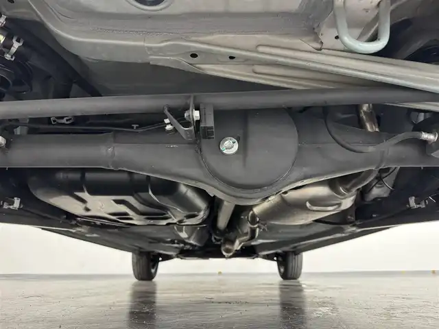 スズキ ハスラー HYBRID X ターボ 三重県 2020(令2)年 1.4万km オフブルーM マイルドハイブリッド・ターボ/4WD/MTモード付インパネCVT/メーカーOP 純正9インチナビ/（CD/DVD/FM/AM/Bluetooth/USB/iPod/SmartDeviceLink/Apple CarPlay/AndroidAuto）/【OP】全方位モニター/ビルトイン ETC/スズキセーフティサポート/・デュアルカメラブレーキサポート/・車線逸脱警報機能／ふらつき警報機能／車線逸脱抑制機能/・アダプティブクルーズコントロール（全車速追従機能付）/・リヤパーキングセンサー/・標識認識機能（車両進入禁止、はみ出し通行禁止、最高速度、一時停止）/装備/【4WD車限定装備】/●スノーモードスイッチ/●グリップコントロール/●ヒルディセントコントロール/・シートヒーター（D/N）/・オートエアコン/・オートライト/・LED ヘッドランプ＋フロントフォグランプ/・ハイビームアシスト/・パドルシフト/・ステアリングスイッチ/・プッシュスタート/・電動格納ドアミラー（ウインカーランプ付）/・純正15inAW/・保/取/ナビ取/・予備スマートキーx1