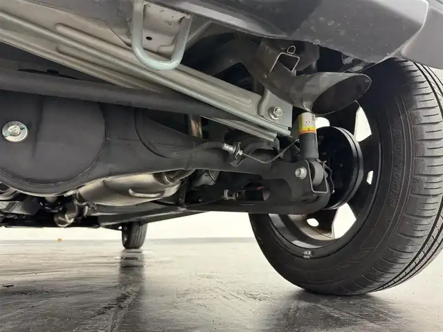スズキ ハスラー HYBRID X ターボ 三重県 2020(令2)年 1.4万km オフブルーM マイルドハイブリッド・ターボ/4WD/MTモード付インパネCVT/メーカーOP 純正9インチナビ/（CD/DVD/FM/AM/Bluetooth/USB/iPod/SmartDeviceLink/Apple CarPlay/AndroidAuto）/【OP】全方位モニター/ビルトイン ETC/スズキセーフティサポート/・デュアルカメラブレーキサポート/・車線逸脱警報機能／ふらつき警報機能／車線逸脱抑制機能/・アダプティブクルーズコントロール（全車速追従機能付）/・リヤパーキングセンサー/・標識認識機能（車両進入禁止、はみ出し通行禁止、最高速度、一時停止）/装備/【4WD車限定装備】/●スノーモードスイッチ/●グリップコントロール/●ヒルディセントコントロール/・シートヒーター（D/N）/・オートエアコン/・オートライト/・LED ヘッドランプ＋フロントフォグランプ/・ハイビームアシスト/・パドルシフト/・ステアリングスイッチ/・プッシュスタート/・電動格納ドアミラー（ウインカーランプ付）/・純正15inAW/・保/取/ナビ取/・予備スマートキーx1