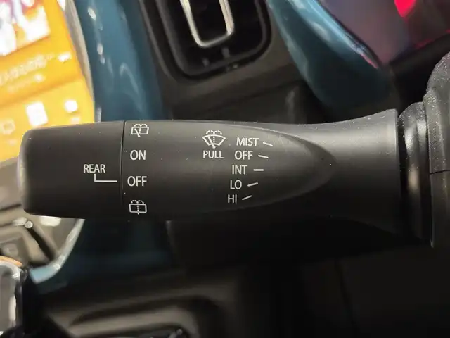 スズキ ハスラー HYBRID X ターボ 三重県 2020(令2)年 1.4万km オフブルーM マイルドハイブリッド・ターボ/4WD/MTモード付インパネCVT/メーカーOP 純正9インチナビ/（CD/DVD/FM/AM/Bluetooth/USB/iPod/SmartDeviceLink/Apple CarPlay/AndroidAuto）/【OP】全方位モニター/ビルトイン ETC/スズキセーフティサポート/・デュアルカメラブレーキサポート/・車線逸脱警報機能／ふらつき警報機能／車線逸脱抑制機能/・アダプティブクルーズコントロール（全車速追従機能付）/・リヤパーキングセンサー/・標識認識機能（車両進入禁止、はみ出し通行禁止、最高速度、一時停止）/装備/【4WD車限定装備】/●スノーモードスイッチ/●グリップコントロール/●ヒルディセントコントロール/・シートヒーター（D/N）/・オートエアコン/・オートライト/・LED ヘッドランプ＋フロントフォグランプ/・ハイビームアシスト/・パドルシフト/・ステアリングスイッチ/・プッシュスタート/・電動格納ドアミラー（ウインカーランプ付）/・純正15inAW/・保/取/ナビ取/・予備スマートキーx1