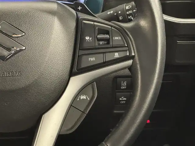 スズキ ハスラー HYBRID X ターボ 三重県 2020(令2)年 1.4万km オフブルーM マイルドハイブリッド・ターボ/4WD/MTモード付インパネCVT/メーカーOP 純正9インチナビ/（CD/DVD/FM/AM/Bluetooth/USB/iPod/SmartDeviceLink/Apple CarPlay/AndroidAuto）/【OP】全方位モニター/ビルトイン ETC/スズキセーフティサポート/・デュアルカメラブレーキサポート/・車線逸脱警報機能／ふらつき警報機能／車線逸脱抑制機能/・アダプティブクルーズコントロール（全車速追従機能付）/・リヤパーキングセンサー/・標識認識機能（車両進入禁止、はみ出し通行禁止、最高速度、一時停止）/装備/【4WD車限定装備】/●スノーモードスイッチ/●グリップコントロール/●ヒルディセントコントロール/・シートヒーター（D/N）/・オートエアコン/・オートライト/・LED ヘッドランプ＋フロントフォグランプ/・ハイビームアシスト/・パドルシフト/・ステアリングスイッチ/・プッシュスタート/・電動格納ドアミラー（ウインカーランプ付）/・純正15inAW/・保/取/ナビ取/・予備スマートキーx1