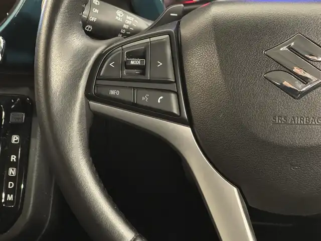 スズキ ハスラー HYBRID X ターボ 三重県 2020(令2)年 1.4万km オフブルーM マイルドハイブリッド・ターボ/4WD/MTモード付インパネCVT/メーカーOP 純正9インチナビ/（CD/DVD/FM/AM/Bluetooth/USB/iPod/SmartDeviceLink/Apple CarPlay/AndroidAuto）/【OP】全方位モニター/ビルトイン ETC/スズキセーフティサポート/・デュアルカメラブレーキサポート/・車線逸脱警報機能／ふらつき警報機能／車線逸脱抑制機能/・アダプティブクルーズコントロール（全車速追従機能付）/・リヤパーキングセンサー/・標識認識機能（車両進入禁止、はみ出し通行禁止、最高速度、一時停止）/装備/【4WD車限定装備】/●スノーモードスイッチ/●グリップコントロール/●ヒルディセントコントロール/・シートヒーター（D/N）/・オートエアコン/・オートライト/・LED ヘッドランプ＋フロントフォグランプ/・ハイビームアシスト/・パドルシフト/・ステアリングスイッチ/・プッシュスタート/・電動格納ドアミラー（ウインカーランプ付）/・純正15inAW/・保/取/ナビ取/・予備スマートキーx1