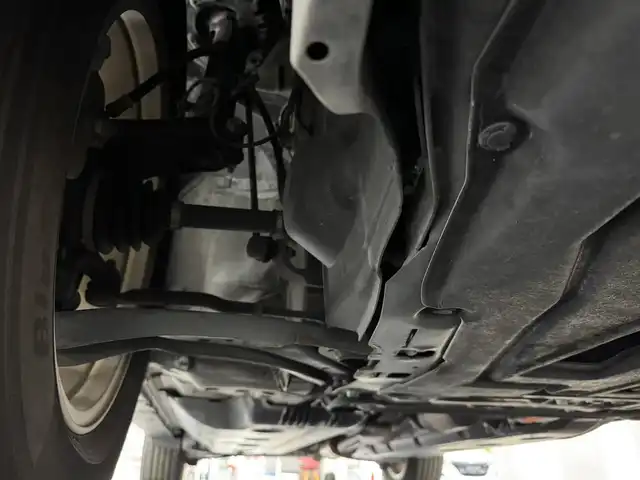 日産 エクストレイル ハイブリッド 20X 三重県 2018(平30)年 3.1万km ダイヤモンドブラック ハイブリッド/4WD（ALL MODE 4x4-i）/フロアCVT/純正 9インチナビ MM517D-L/（iPod/USB/SD/CD/DVD/Blu-ray/TV/FM/AM/BluetoothMUSIC STOCKER/AUX/VTR（ドラレコ）/HDMI/）/【OP】インテリジェント アラウンドビューモニター（移動物検知機能付）/ドライブレコーダー 前方/ビルトイン ETC/安全/・エマージェンシーブレーキ/・LDW（車線逸脱警報）/・進入禁止標識検知機能/・フロント＆バックソナー/・コーナリングスタビリティアシスト/・アクティブエンジンブレーキ/装備/・【OP】インテリジェント ルームミラー（デジタルインナーミラー）/・リモコンオートバックドア/・防水シート（黒）/・左右独立オートエアコン/・オートライト/・LEDヘッドライト/・フロントフォグライト/・ステアリングスイッチ/・プッシュスタート/・電動格納ドアミラー/・純正17inAW/・保/取/ナビ取/・インテリジェントキーx2