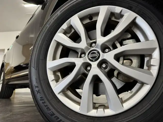日産 エクストレイル ハイブリッド 20X 三重県 2018(平30)年 3.1万km ダイヤモンドブラック ハイブリッド/4WD（ALL MODE 4x4-i）/フロアCVT/純正 9インチナビ MM517D-L/（iPod/USB/SD/CD/DVD/Blu-ray/TV/FM/AM/BluetoothMUSIC STOCKER/AUX/VTR（ドラレコ）/HDMI/）/【OP】インテリジェント アラウンドビューモニター（移動物検知機能付）/ドライブレコーダー 前方/ビルトイン ETC/安全/・エマージェンシーブレーキ/・LDW（車線逸脱警報）/・進入禁止標識検知機能/・フロント＆バックソナー/・コーナリングスタビリティアシスト/・アクティブエンジンブレーキ/装備/・【OP】インテリジェント ルームミラー（デジタルインナーミラー）/・リモコンオートバックドア/・防水シート（黒）/・左右独立オートエアコン/・オートライト/・LEDヘッドライト/・フロントフォグライト/・ステアリングスイッチ/・プッシュスタート/・電動格納ドアミラー/・純正17inAW/・保/取/ナビ取/・インテリジェントキーx2