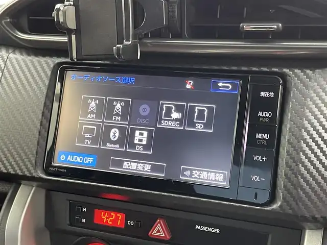 トヨタ ８６ GT 埼玉県 2015(平27)年 4.9万km クリスタルホワイトパール モデリスタエアロ　純正ナビ　バックカメラ　ＥＴＣ　ＴＲＤマフラー　社外車高調　運転席レカロシート　社外アルミ　ＣＤ　ＤＶＤ　Ｂｌｕｅｔｏｏｔｈ　地デジフルセグＴＶ　スマートキー　オートライト　