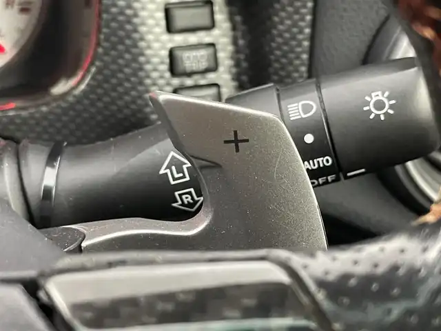 トヨタ ８６ GT 埼玉県 2015(平27)年 4.9万km クリスタルホワイトパール モデリスタエアロ　純正ナビ　バックカメラ　ＥＴＣ　ＴＲＤマフラー　社外車高調　運転席レカロシート　社外アルミ　ＣＤ　ＤＶＤ　Ｂｌｕｅｔｏｏｔｈ　地デジフルセグＴＶ　スマートキー　オートライト　