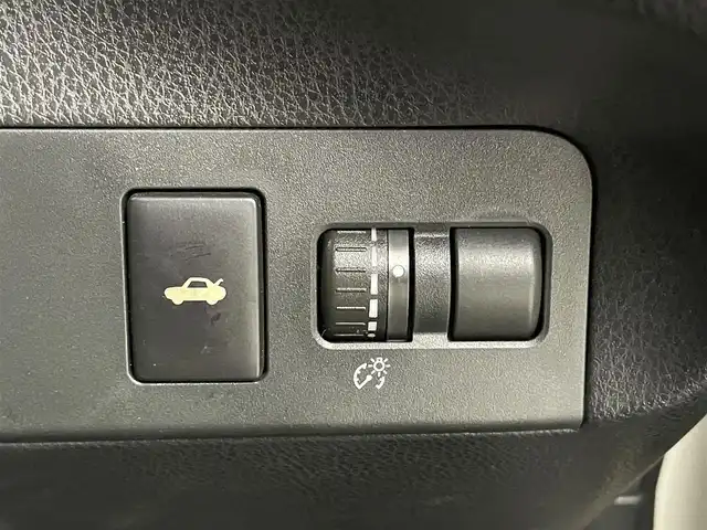 トヨタ ８６ GT 埼玉県 2015(平27)年 4.9万km クリスタルホワイトパール モデリスタエアロ　純正ナビ　バックカメラ　ＥＴＣ　ＴＲＤマフラー　社外車高調　運転席レカロシート　社外アルミ　ＣＤ　ＤＶＤ　Ｂｌｕｅｔｏｏｔｈ　地デジフルセグＴＶ　スマートキー　オートライト　