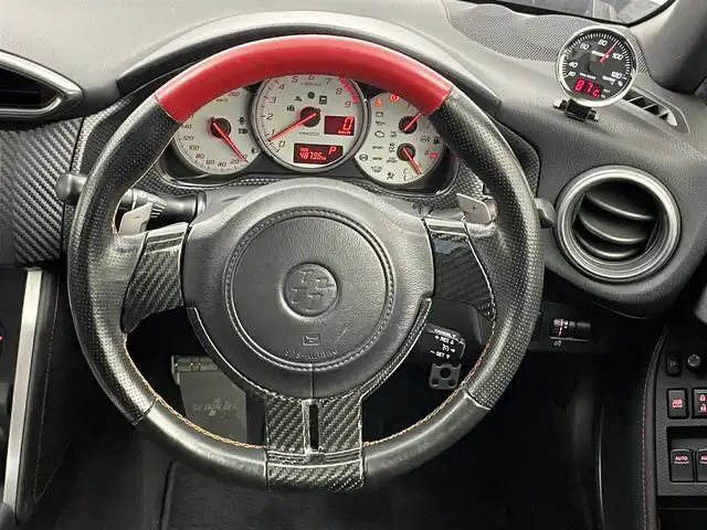 トヨタ ８６ GT 埼玉県 2015(平27)年 4.9万km クリスタルホワイトパール モデリスタエアロ　純正ナビ　バックカメラ　ＥＴＣ　ＴＲＤマフラー　社外車高調　運転席レカロシート　社外アルミ　ＣＤ　ＤＶＤ　Ｂｌｕｅｔｏｏｔｈ　地デジフルセグＴＶ　スマートキー　オートライト　