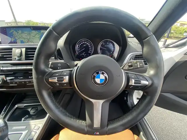 ＢＭＷ １１８ｄ Mスポーツ エディションシャドー 福岡県 2017(平29)年 4.6万km アルピンホワイトⅢ ・アクティブクルーズコントロール/・純正ＨＤＤナビ／Ｂｌｕｅｔｏｏｔｈ／ＣＤ／ＤＶＤ/・バックカメラ/・茶革シート／シートヒーター/・社外前後ドライブレコーダー/・ＥＴＣ/・純正１８ＡＷ/・プッシュスタート/・パーキングアシスト/・スマートキー/・レーンキープアシスト/・オートライト/・LEDライト/・取扱説明書