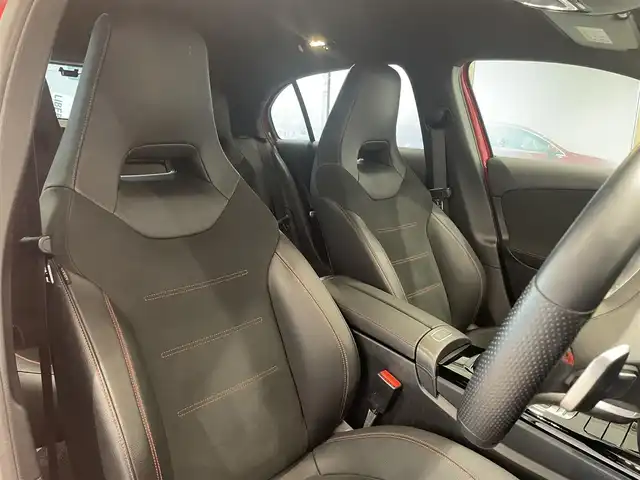 メルセデス・ベンツ Ａ１８０ スタイル AMGライン 愛知県 2019(令1)年 5.3万km ジュピターレッド レーダーセーフティーＰＫＧ　/ＭＢＵＸ　/Ｂｌｕｅｔｏｏｔｈ　/フルセグＴＶ　/バックカメラ　/ＡＣＣ　/ＬＫＡ　/ＬＤＷ　/ＢＳＭ　/ハーフレザー　/シートヒーター　/ワイヤレスチャージ　/ドライブレコーダー　/ＥＴＣ２．０